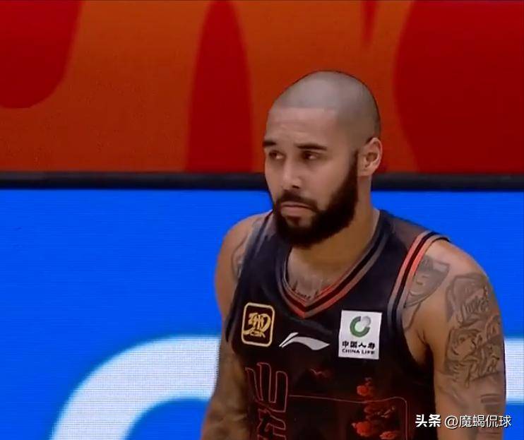 包含NBA总决赛倒计时,山东男篮冲刺阶段门线救险,细节引发关注,更衣室稳定,赛季目标并未改变的词条 包含NBA总决赛倒计时,山东男篮冲刺阶段门线救险,细节引发关注,更衣室稳定,赛季目标并未改变的词条